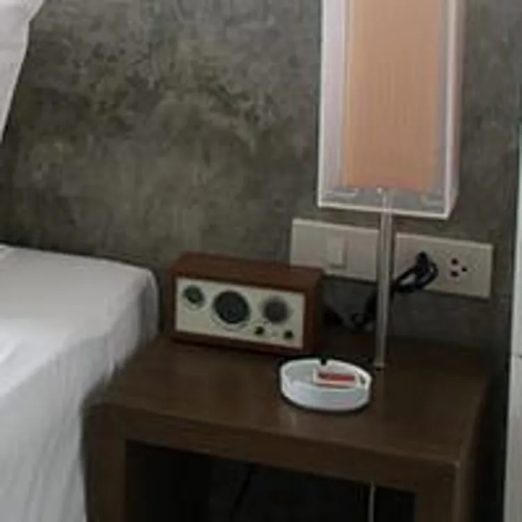 adjustable bed