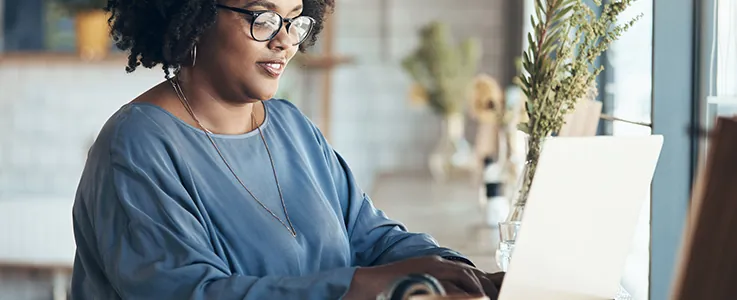 woman on laptop
