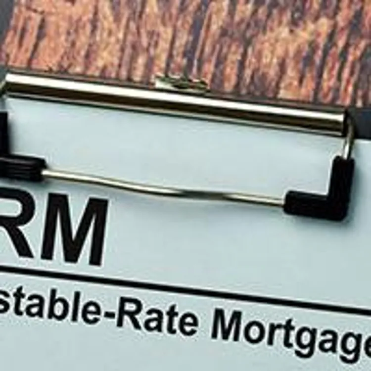 adjustable rate mortgage rate on clipboard