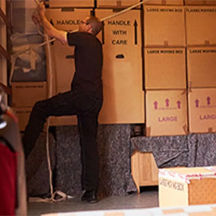 mover loading truck