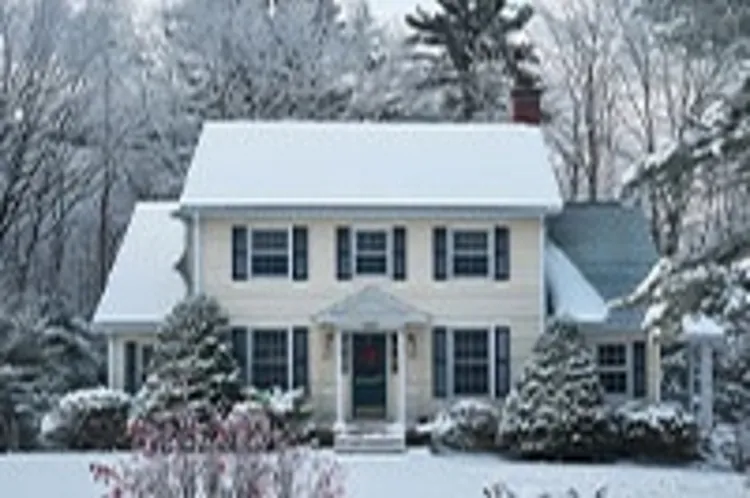 a home in new hampshire in the winter
