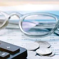 piggy bank on loan forms with calculator