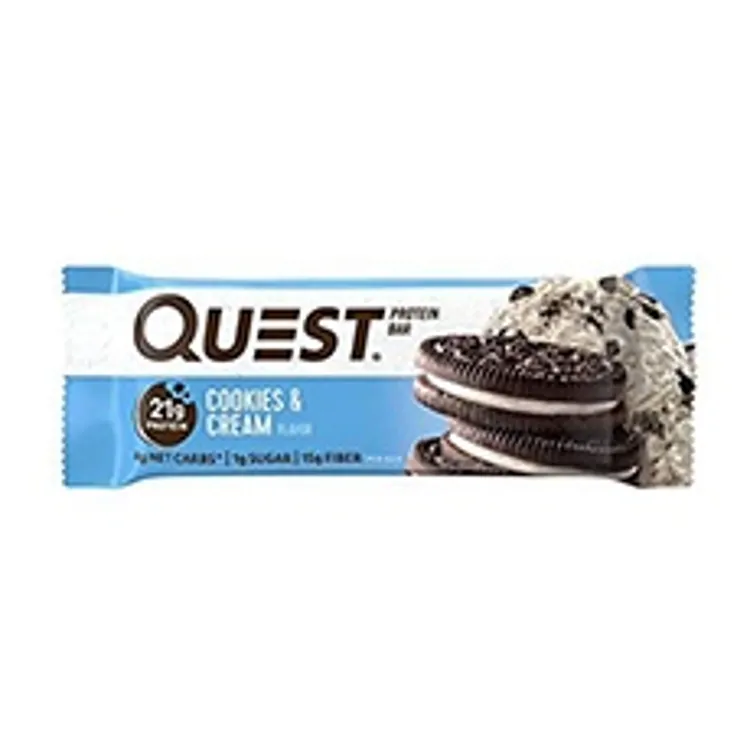 Quest Bar Cookies & Cream protein bar