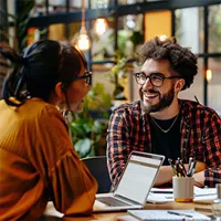 lady agent talking with client