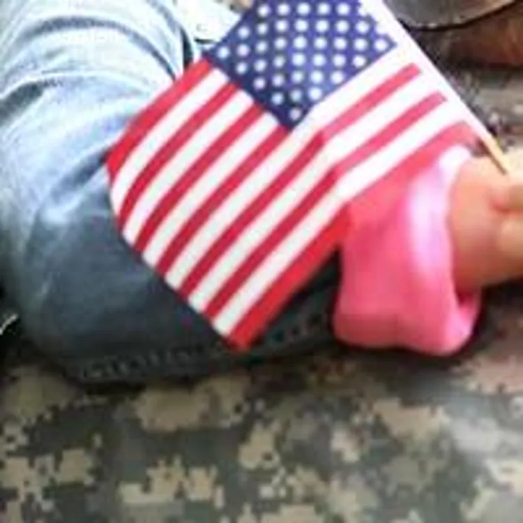 military dad with daughters